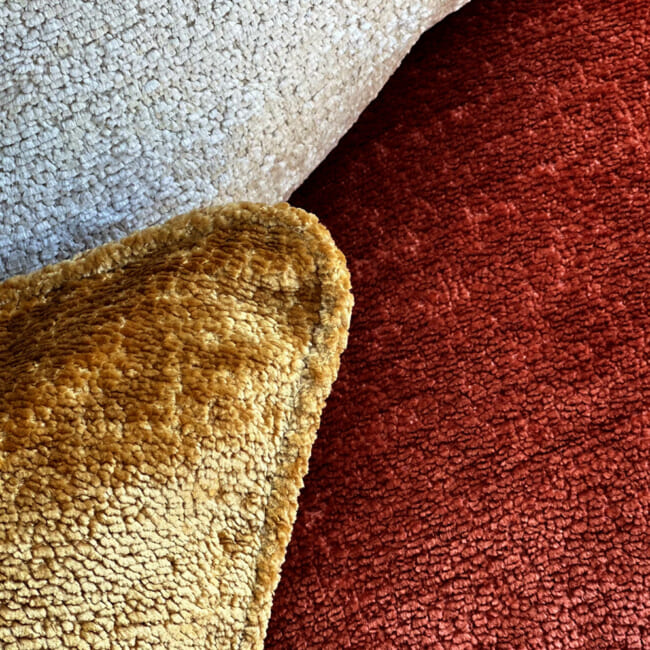 The Noble ソフトグロウベルベット パイピング付クッションカバー(Honey) 50×50cm