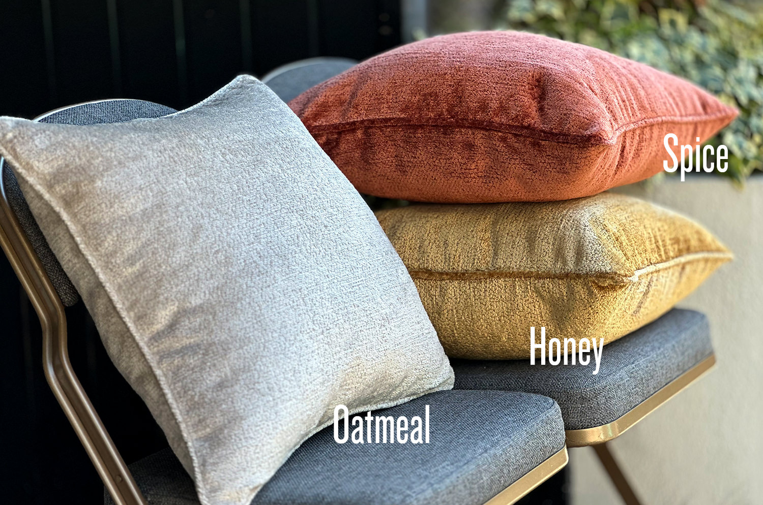 The Noble ソフトグロウベルベット パイピング付クッションカバー(Honey) 50×50cm