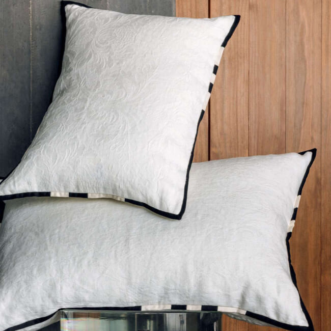 【海外取寄品】ELITIS(エリティス) Hudson クッション(Albâtre) 55x40cm 中材付