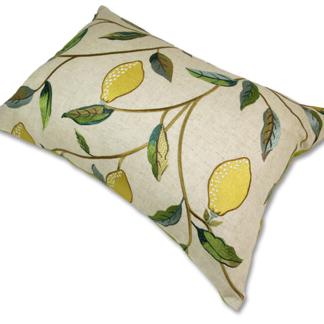 The MORRIS ウイリアムモリス レモンツリー 刺繍クッション(ライトグリーン) 50×35cm 中材付