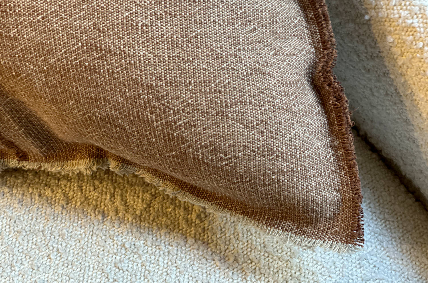 The Pure Fringe 自然素材フリンジ付きクッション リネン&コットン (Rusty) 60×40cm 中材付
