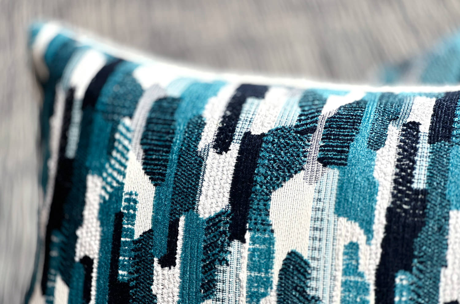 The Bleu Surface ブルーサーフェス ジャガードベルベット クッションカバー 45×45cm