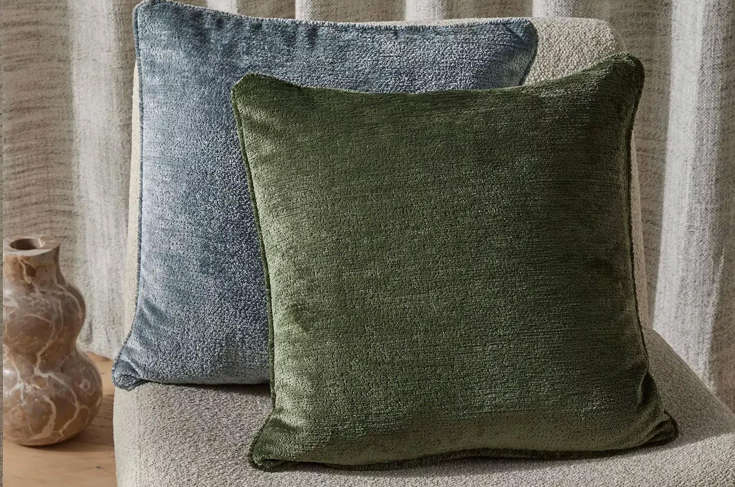 The Noble ソフトグロウベルベット パイピング付クッションカバー(Forest) 50×50cm