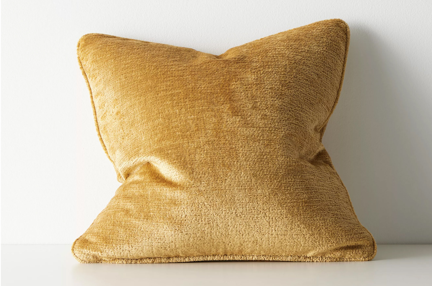 The Noble ソフトグロウベルベット パイピング付クッションカバー(Honey) 50×50cm