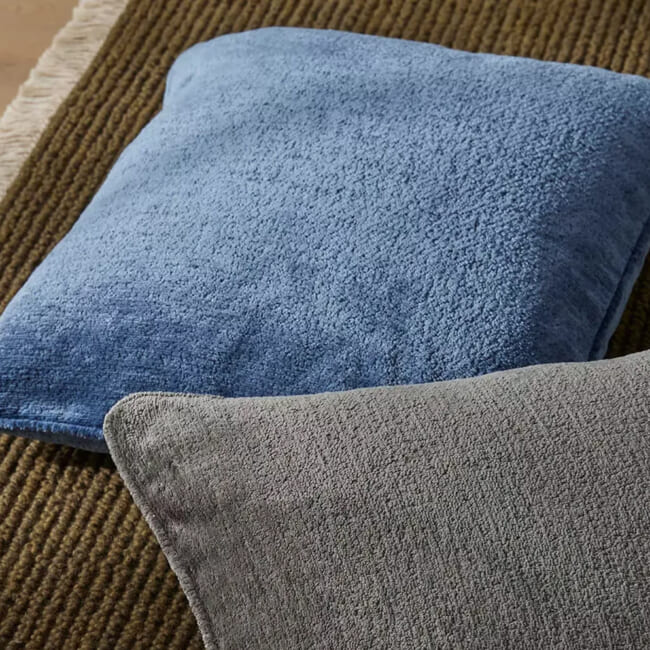 The Noble ソフトグロウベルベット パイピング付クッションカバー(Marine) 50×50cm