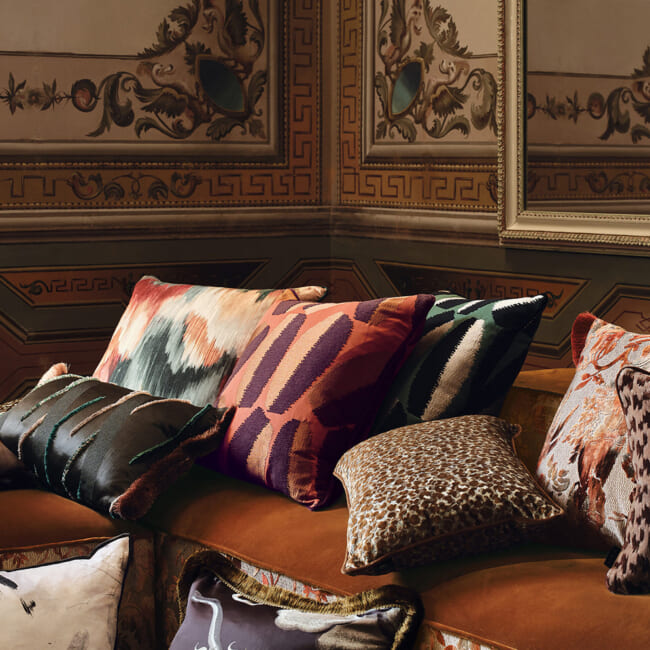 【海外取寄品】BLACK edition(ブラックエディション) Ebruクッション(Amazonia) 55x55cm 中材付