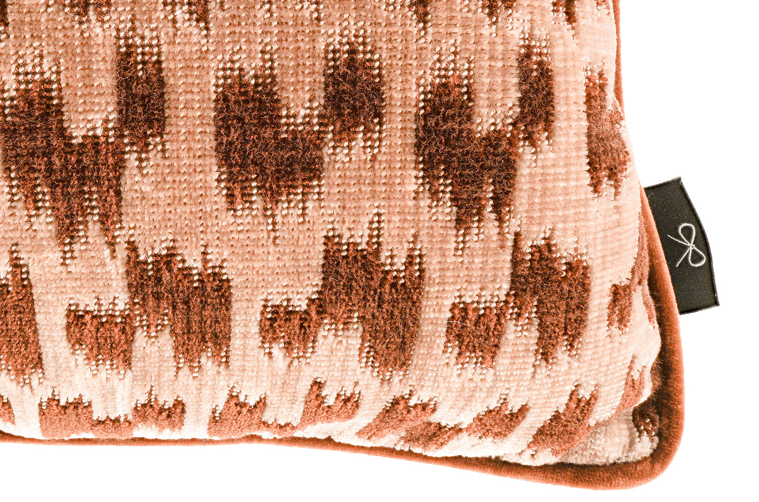 【海外取寄品】BLACK edition(ブラックエディション) Koba クッション(Mehndi) 60x40cm 中材付