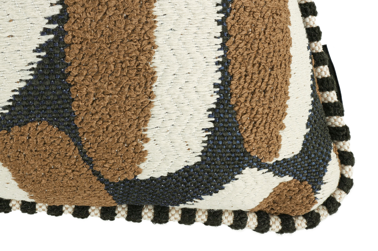 【海外取寄品】BLACK edition(ブラックエディション) Timor Outdoor クッション(Manuka) 55x55cm 中材付