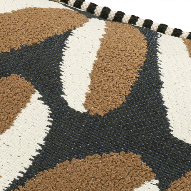 【海外取寄品】BLACK edition(ブラックエディション) Timor Outdoor クッション(Manuka) 55x55cm 中材付