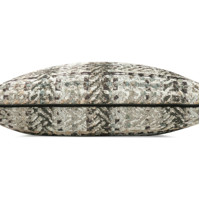 【海外取寄品】BLACK edition(ブラックエディション) Zurana クッション(Oxide) 55x55cm 中材付