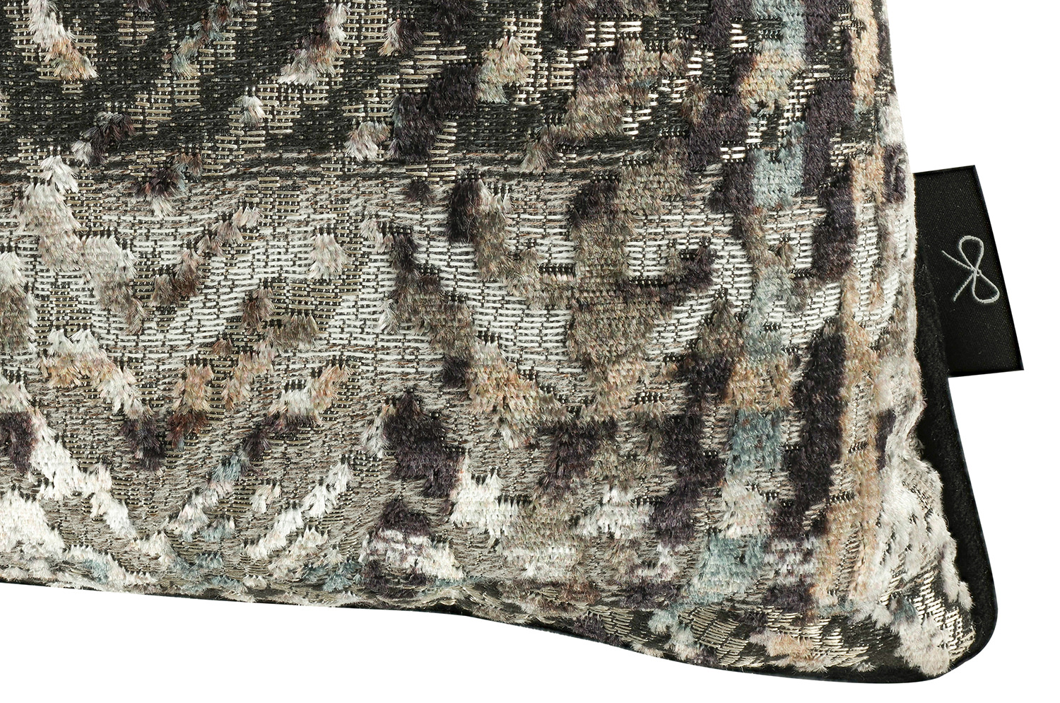 【海外取寄品】BLACK edition(ブラックエディション) Zurana クッション(Oxide) 55x55cm 中材付