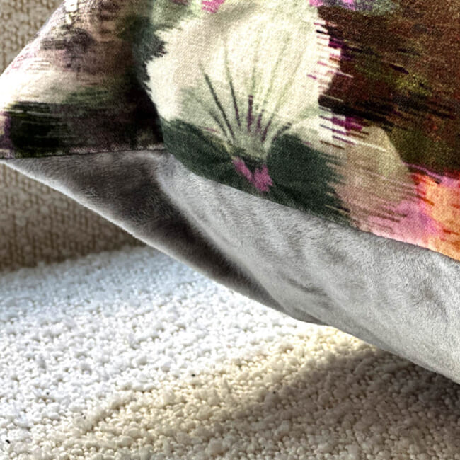 空間が一瞬で整う3点コーディネートセット！【BLACKが創る、大人のラグジュアリー】(中材付)