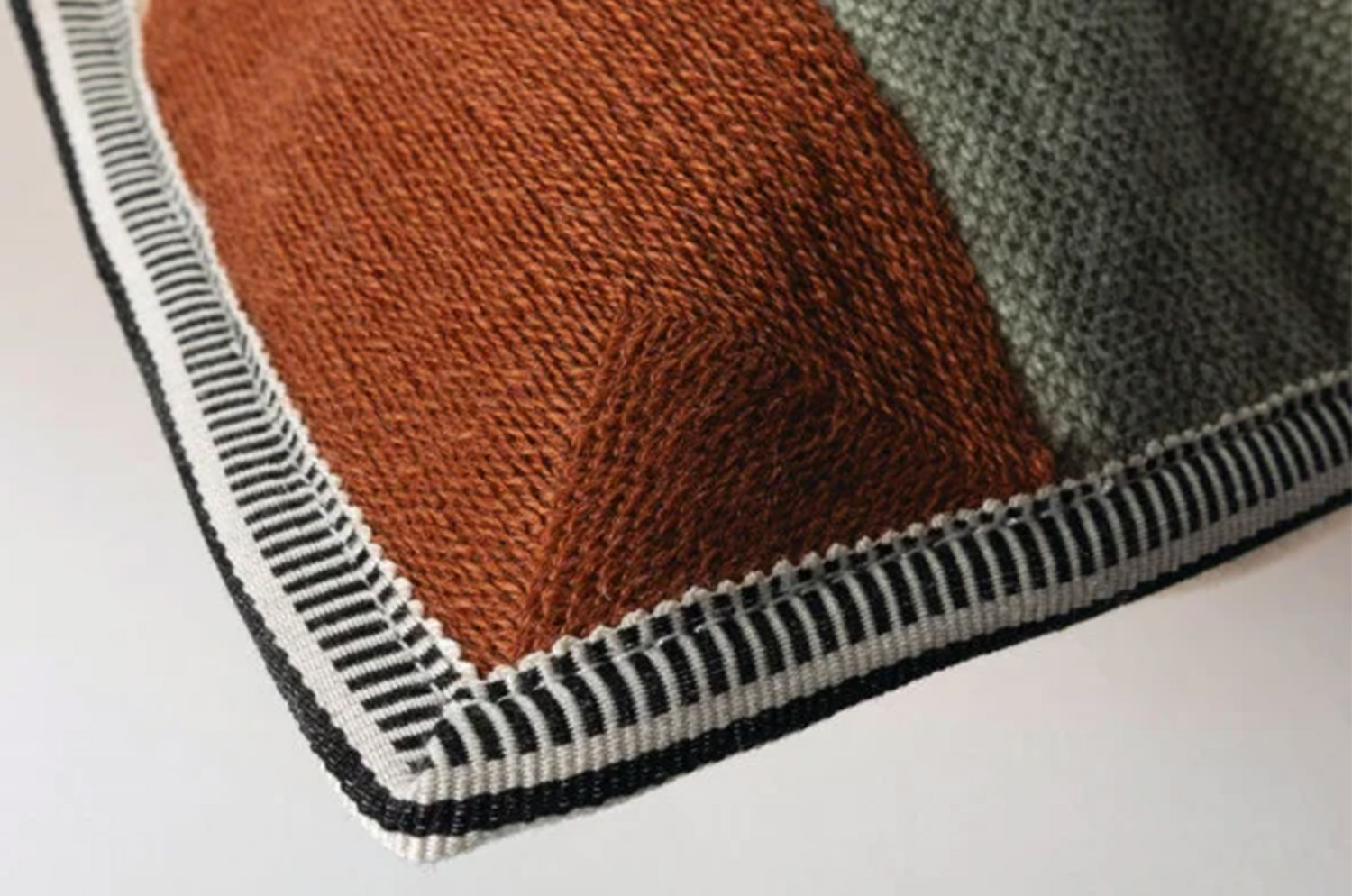 【海外取寄品】CASAMANCE DAKOTA ダコタ クッションカバー(Praline vert sauvage) 60×40cm