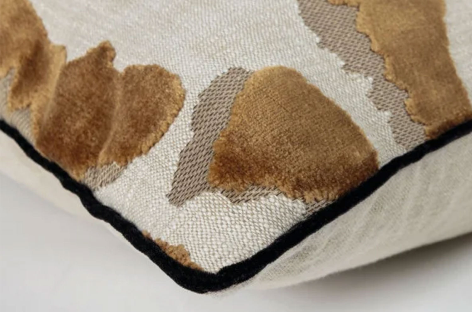 【海外取寄品】CASAMANCE NIMBUS ナンビュス クッションカバー(Fauve) 50×30cm