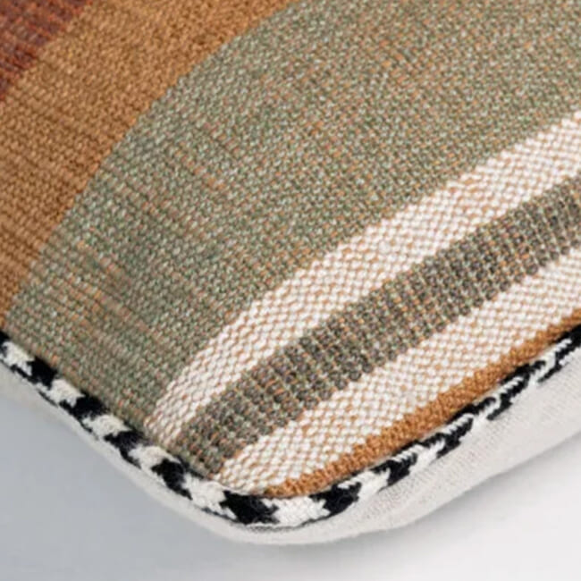 【海外取寄品】CASAMANCE VIA VERRI ヴィア ヴェッリ クッションカバー(Kaki terre de sienne) 60×40cm