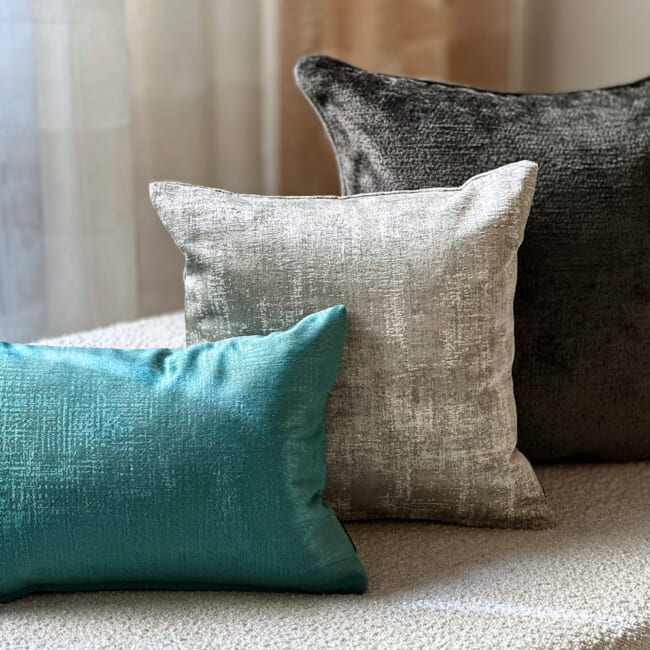 空間が一瞬で整う3点コーディネートセット！【海外テキスタイルが魅せる、ピーコックグリーン】(中材付)