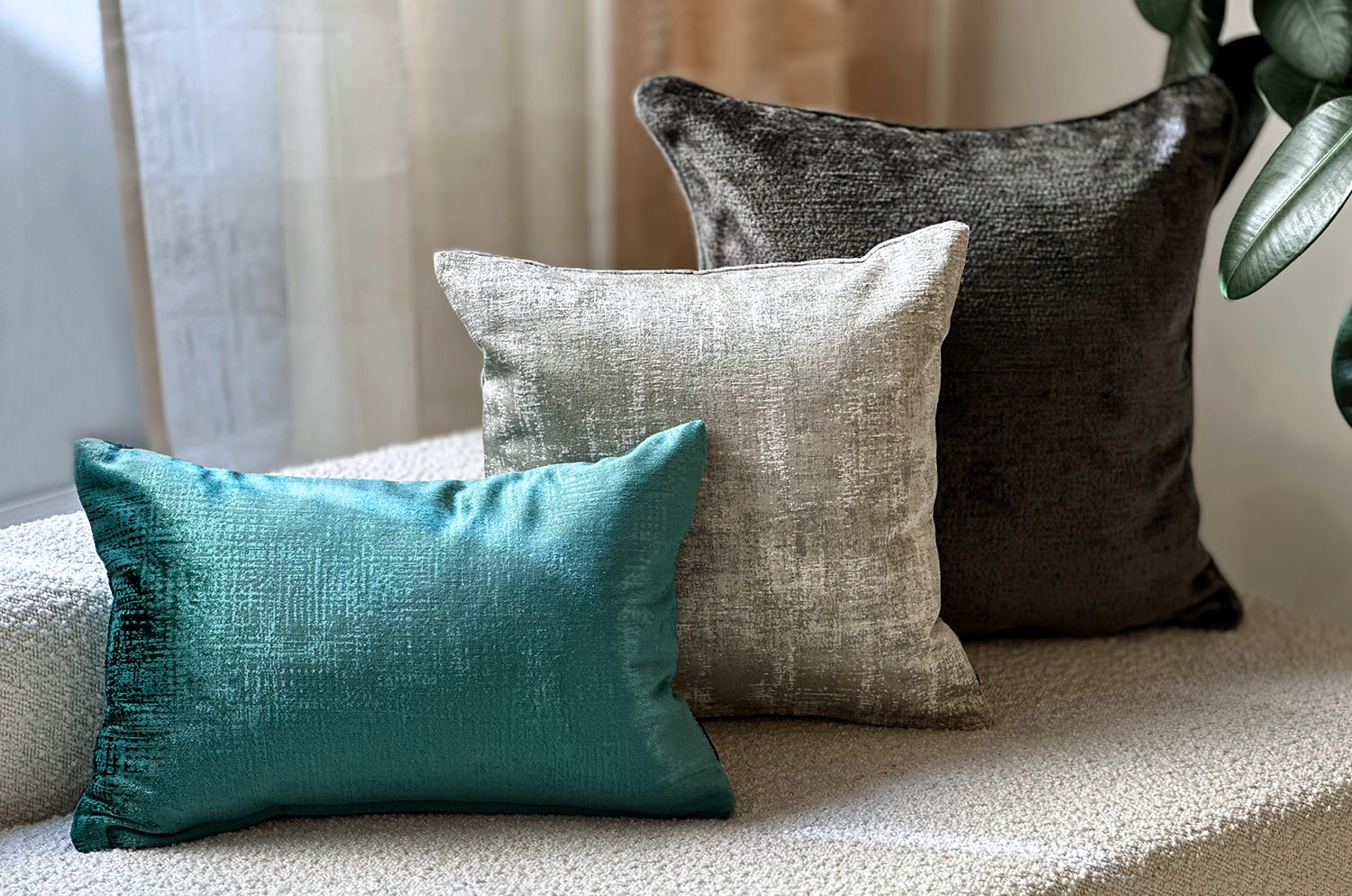 空間が一瞬で整う3点コーディネートセット！【海外テキスタイルが魅せる、ピーコックグリーン】(中材付)