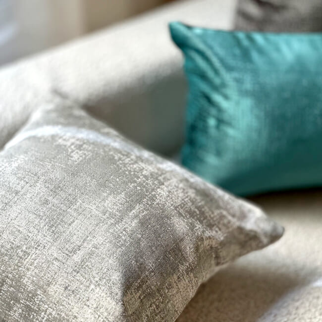 空間が一瞬で整う3点コーディネートセット！【海外テキスタイルが魅せる、ピーコックグリーン】(中材付)