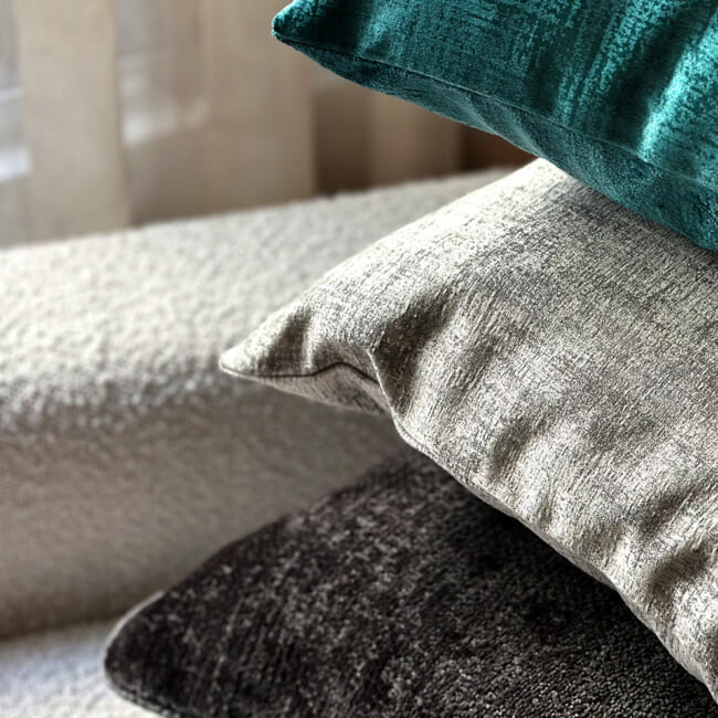 空間が一瞬で整う3点コーディネートセット！【海外テキスタイルが魅せる、ピーコックグリーン】(中材付)