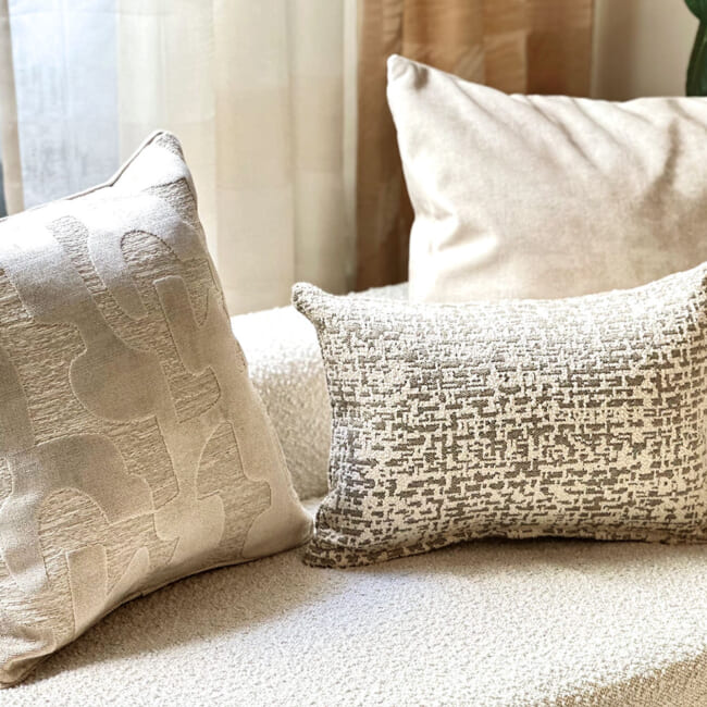 空間が一瞬で整う3点コーディネートセット！【やさしい色で整う上質なひととき】(中材付)