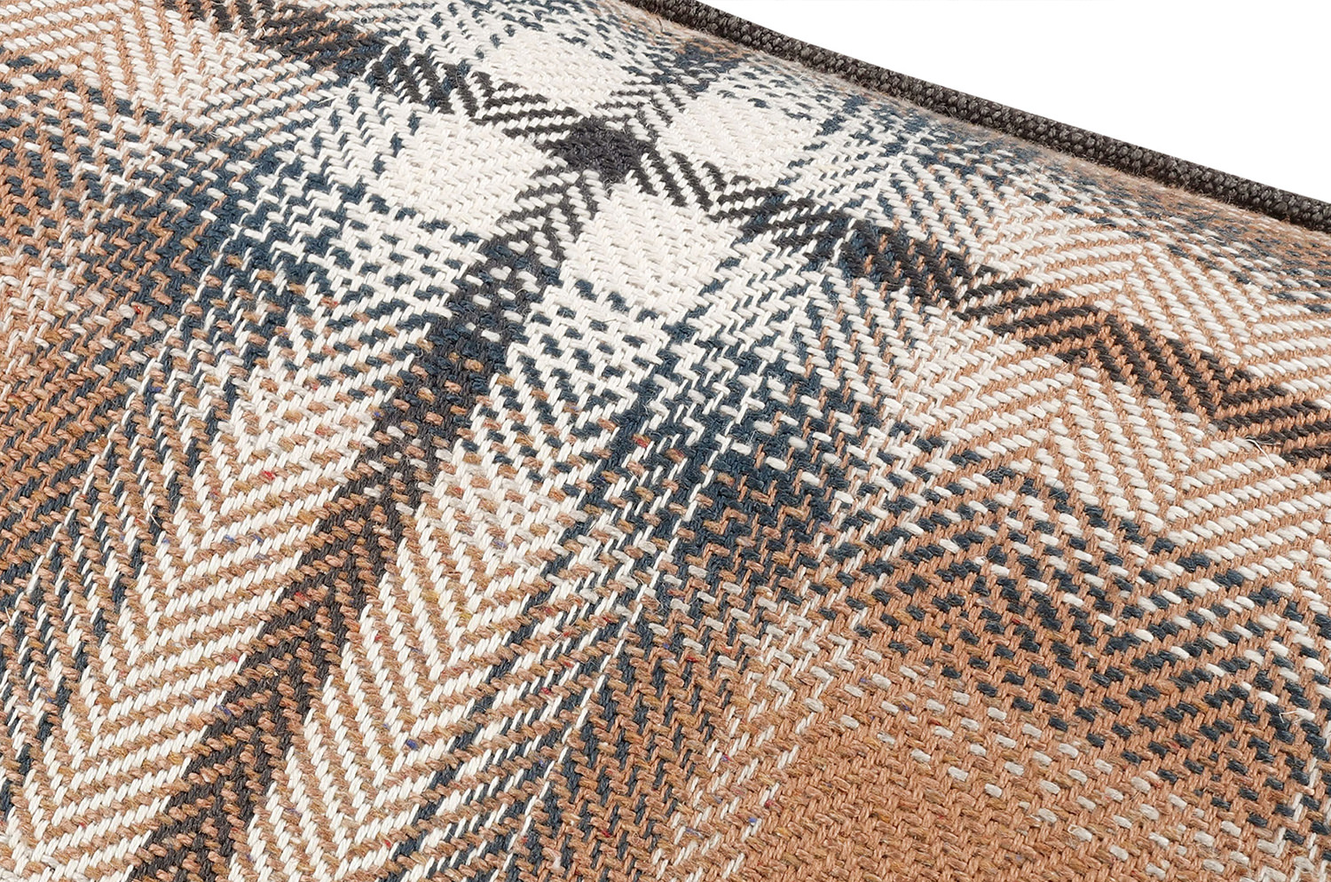 【海外取寄品】ROMO(ロモ) Elburyクッション(Ginger) 50x50cm 中材付