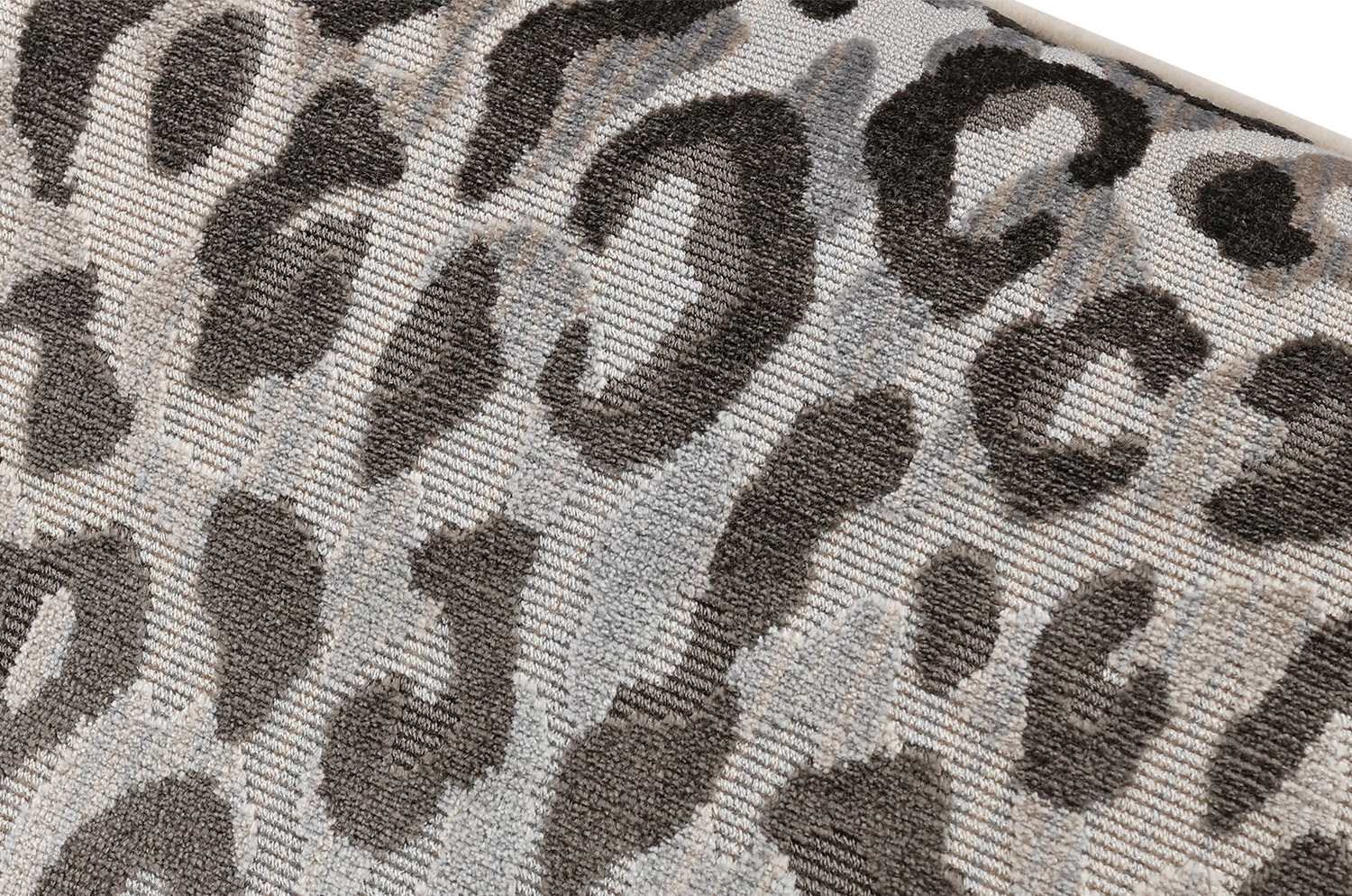 【海外取寄品】ROMO(ロモ) Mimi Velvetクッション(Gris) 60x40cm 中材付