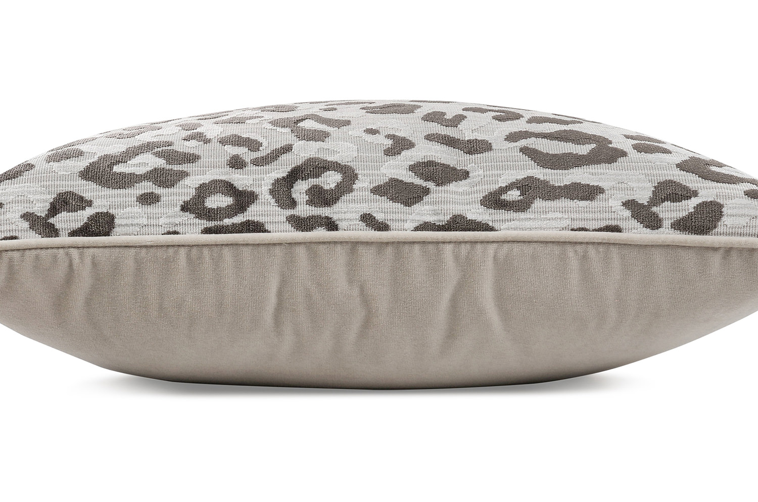 【海外取寄品】ROMO(ロモ) Mimi Velvetクッション(Gris) 65x65cm 中材付