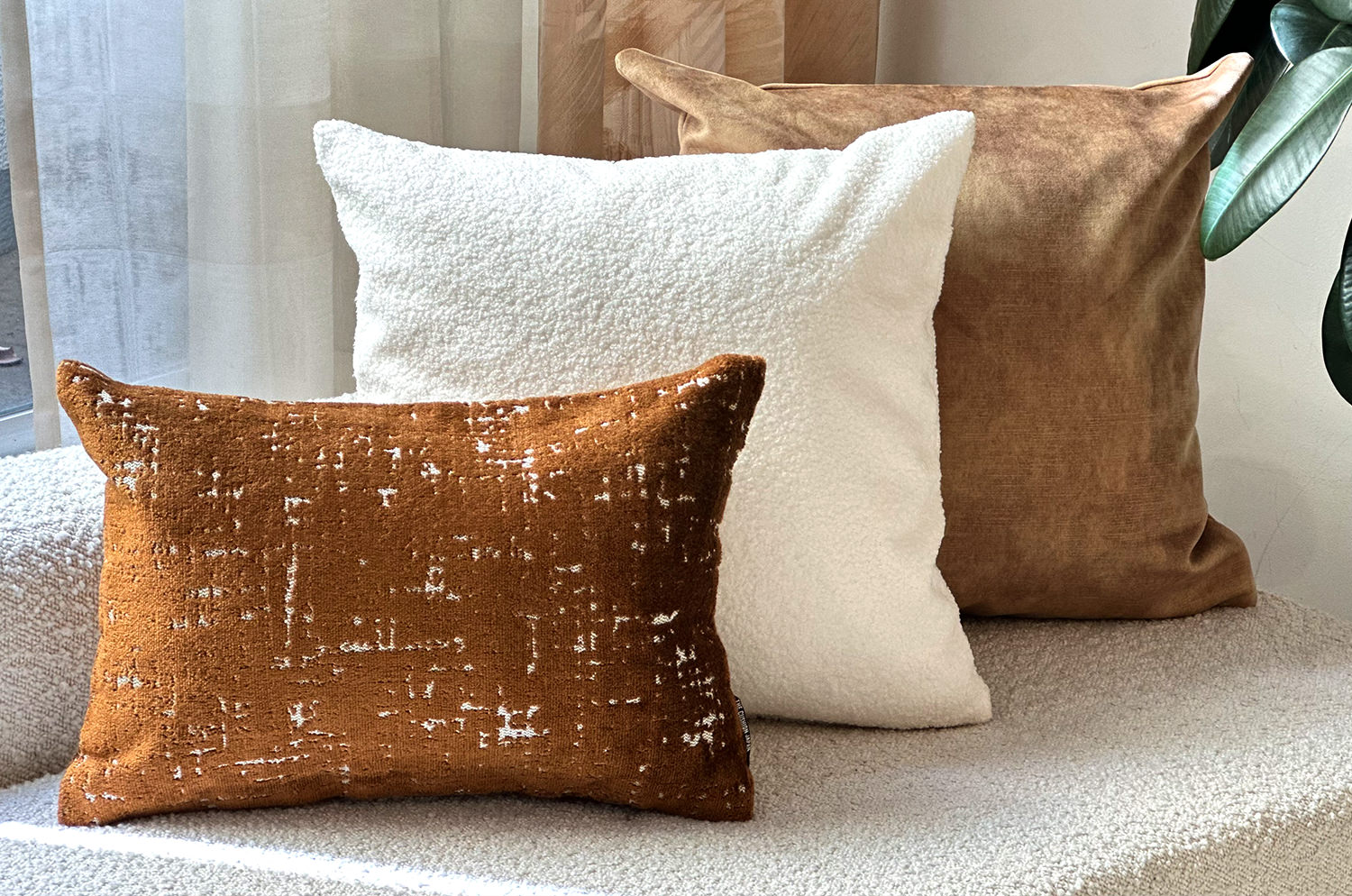 空間が一瞬で整う3点コーディネートセット！【ホテルライク 。大人のブロンズカラーミックス】(中材付)