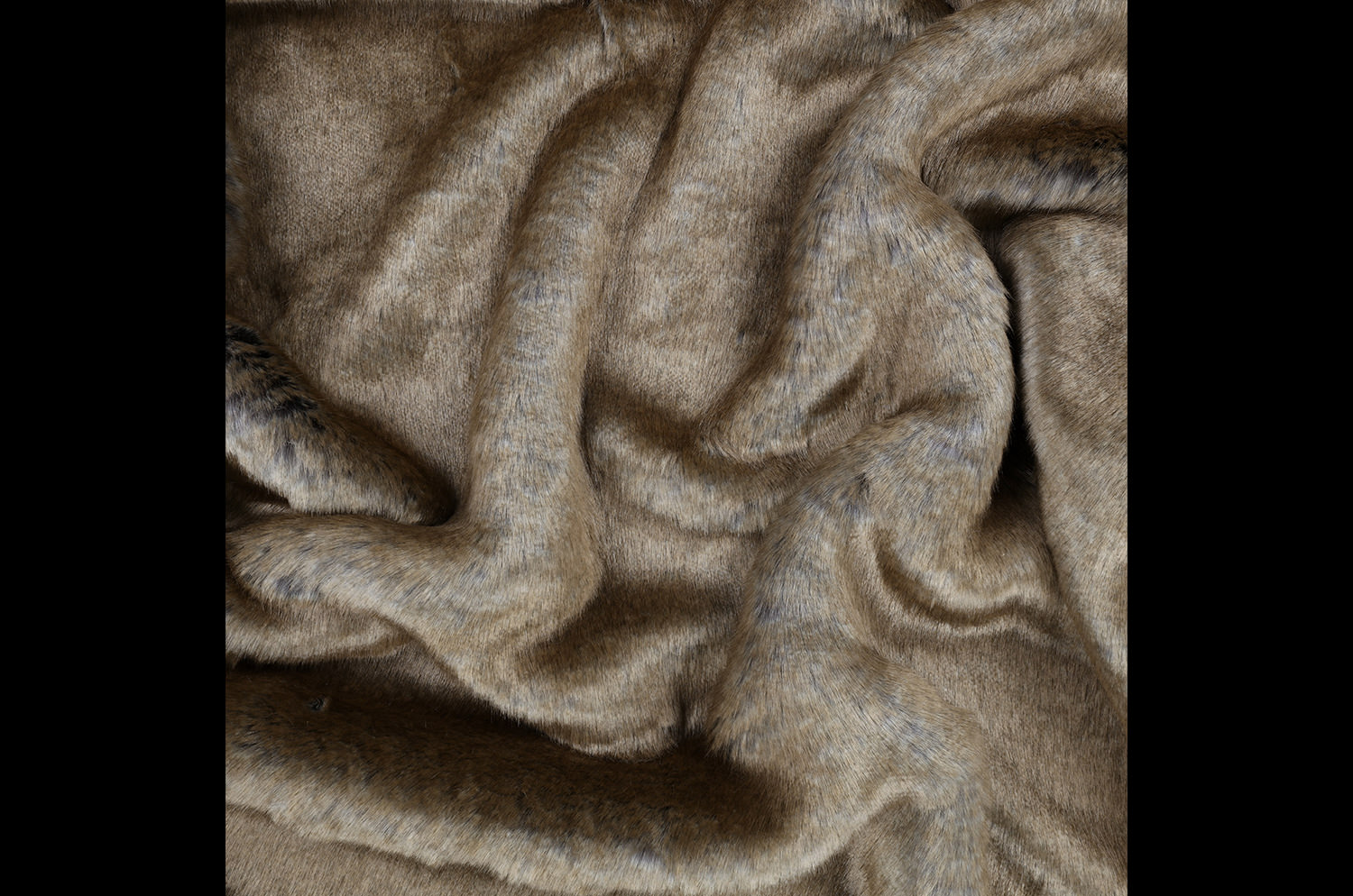 【海外取寄品】zinc(ジンク) Blue Fox クッション 50x50cm 中材付