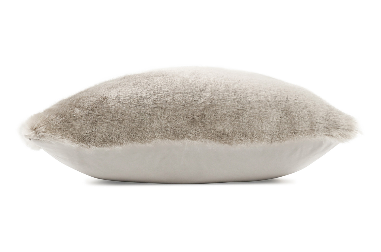 【海外取寄品】zinc(ジンク) Yeti クッション 50x50cm 中材付