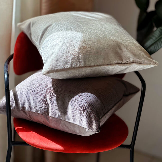 The Gloria グロリア ベルベットクッションカバー (クリーム) 45×45cm