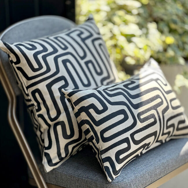 The Organic Maze 迷路柄 スタイルジャガード クッションカバー 45×45cm